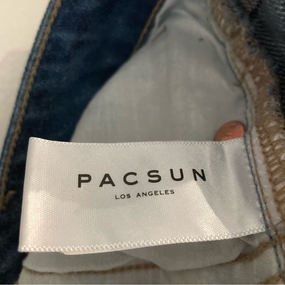 PACSUN Sz 28 Mom Style  Mid Wash Distressed 5 Pocket Jeans - Picture 8 of 13